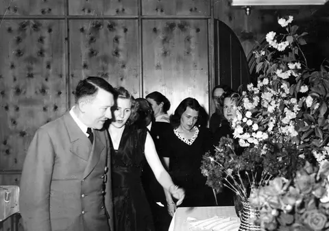 Cum făcea Hitler amor cu Eva Braun. Dictatorul avea un fetiș bizar despre care nu a știut nimeni