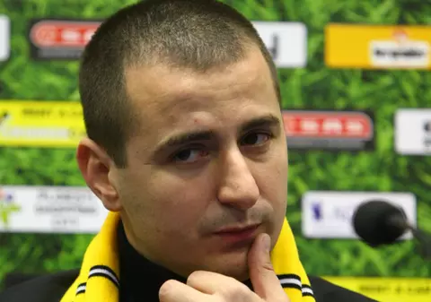 Zicu a dat de probleme după ce l-a făcut ”bețiv” pe fostul fundaș dreapta al Braziliei. Maicon: ”N-am auzit niciodată de el, îl dau în judecată”