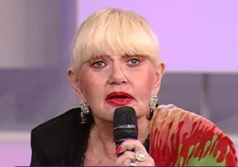 Israela nu-și poate reveni după moartea prietenei ei. A ajuns să aibă coșmaruri