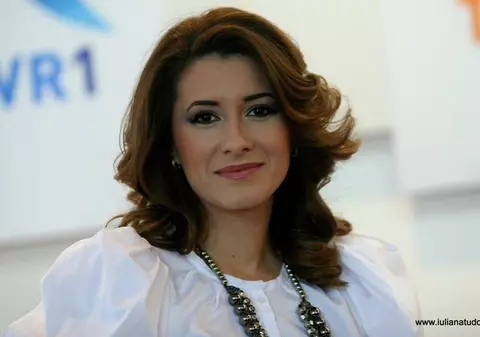 EXCLUSIV/Iuliana Tudor dezvăluie secretele căsniciei de 21 ani: “Pe soțul meu îl iert...”