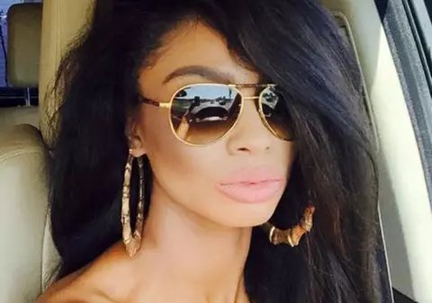 Laurette a făcut accident de circulație. A intrat în mașina de poliție