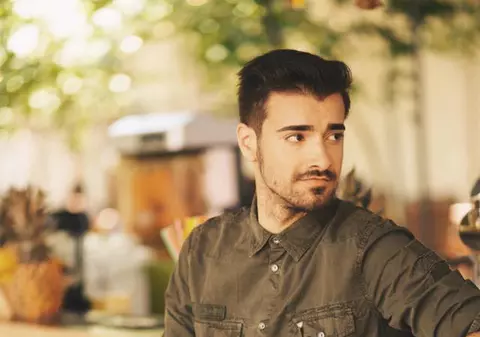 EXCLUSIV/Liviu Teodorescu a refuzat toate concertele ca să stea cu mama lui de Crăciun