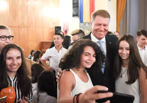 Klaus Iohannis, despre învățământul din România: Educaţia nu se face de una singură şi nu este responsabilitatea exclusivă a şcolii