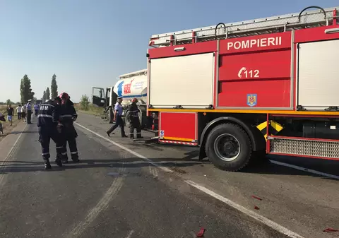 Grav accident rutier pe DN 2 B, la ieșirea din Buzău. Un tânăr care mergea la serviciu a murit carbonizat
