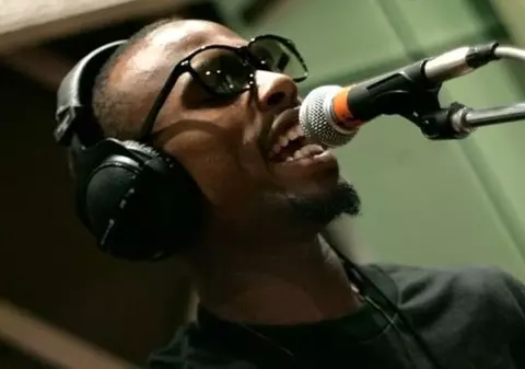 VIDEO| Un rapper adună fonduri pentru a verifica dacă Pământul este plat