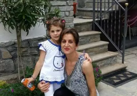 UPDATE| O româncă din Torino și-a omorât fiica și s-a sinucis. Copila ucisă fusese abandonată la ghenă în urmă cu șase ani, dar statul i-a dat-o înapoi mamei!