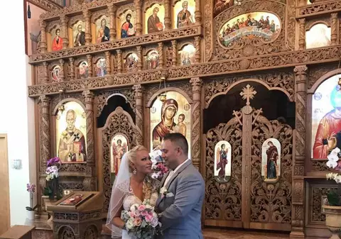 VIDEO EXCLUSIV/Fosta vedeta pop Cristina Darha, alias Unik, s-a căsătorit în weekend, în Chicago. Anamaria Ferentz i-a fost domnișoară de onoare