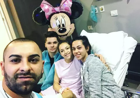 Larisa Iordache a fost operată. Gimnasta l-a avut alături pe iubitul ei / GALERIE FOTO