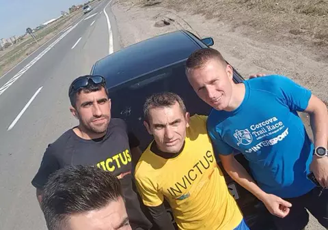 A patra ediție a Ștafetei Veteranilor, sub însemnul Invictus. 98 de voluntari aleargă pentru onoarea și sprijinul militarilor răniți în teatrele de operații