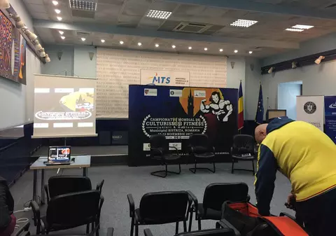 Bugetul Mondialelor de Culturism și de Fitness de la Bistrița. Avem 58 de sportivi, vrem 49 de medalii. Plus mascota Dracula!