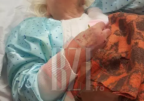 O bătrână din Iași a așteptat aproape o zi întreagă ca să fie internată. Femeia, aproape oarbă, a fost plimbată între șase spitale