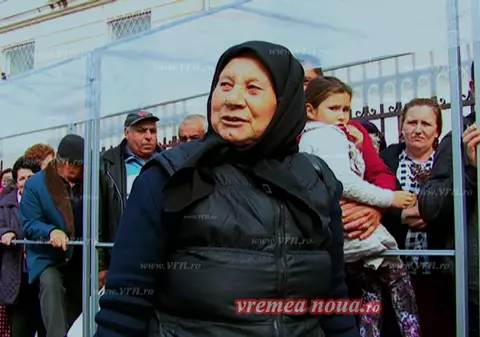 Povestea bătrânei care a primit o casă după ce s-a rugat ani la rând la moaștele Sfintei Parascheva