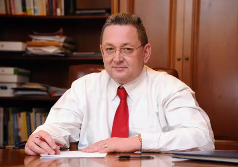 Turişti români blocaţi în Thailanda şi Egipt, după sinuciderea patronului Omnia Turism. Reacția președintelui ANAT, Alin Burcea: "Nu rămâne nimeni acolo"