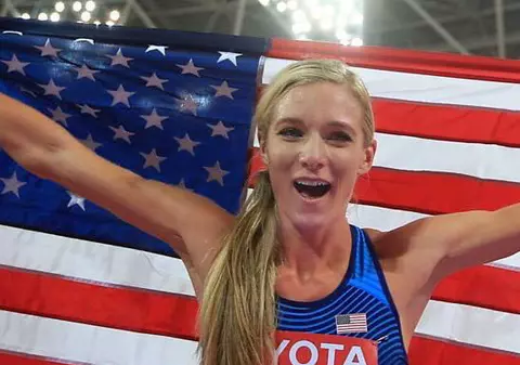 GALERIE FOTO | Atleta americană Emma Coburn s-a măritat cu antrenorul ei. Nunta a avut loc în Hawaii