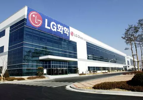 LG construiește în Polonia cea mai mare fabrică de baterii pentru mașini electrice din Europa