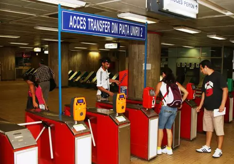 Noi cartele la metrou, introduse în următoarele două săptămâni. Care este cea mai avantajoasă
