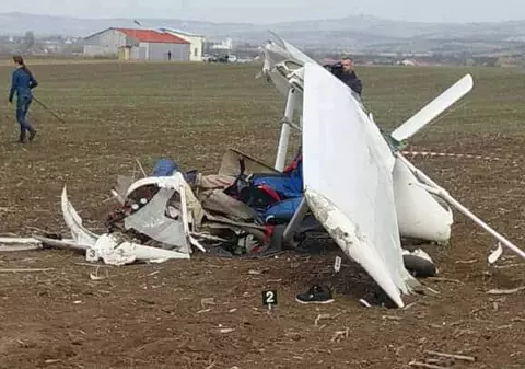 SINTEZĂ: Detalii din ancheta privind accidentul aviatic din Alba: Avionul nu era înregistrat şi nu avea autorizaţie de navigabilitate
