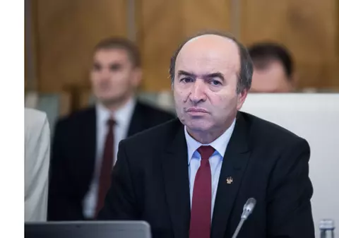 Infracțiunile privind abuzul în serviciu şi neglijenţa în serviciu, reglementate separat de legile justiției; Anunțul ministerului Justiției