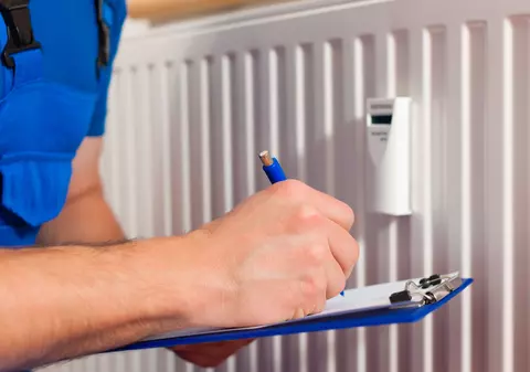 Cât va fi întreținerea în București dacă prețul gigacaloriei anunțat de Nicușor Dan va fi aprobat