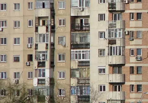 Cum arată cea mai ieftină garsonieră din București? Se vinde cu 14.000 de euro