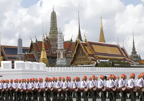 FOTO | Repetiții pentru funeraliile regelui Thailandei, care costă aproximativ 90 de milioane de dolari