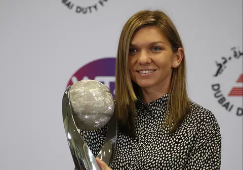 Simona Halep a revenit în țară de la Turneul Campioanelor 2017: ”Vreau un Mare Șlem în 2018, dar să mă și mențin între primele jucătoare” | VIDEO