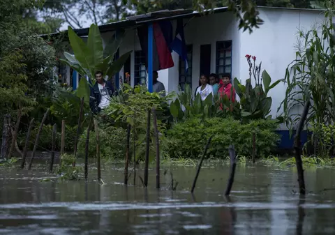 Furtuna Nate a crescut în intensitate, devenind uragan de categoria 1. Evacuări în New Orleans