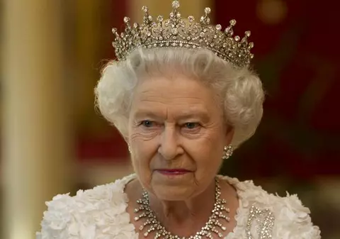 Care sunt regulile pe care regina Marii Britanii le poate încălca