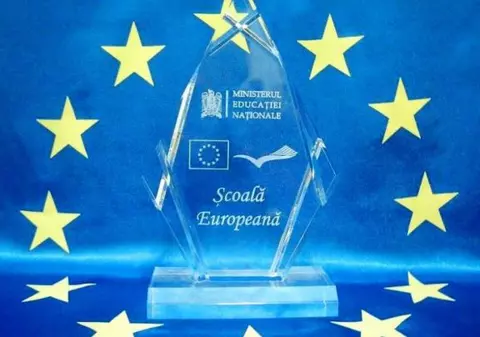 Un profesor care nu stăpânește bine nicio limbă străină predă la școala europeană de la Bruxelles