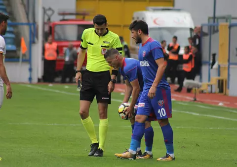 Românii de la Karabukspor se duc spre Liga 2! Șumudică are meci mâine pe terenul lui Fenerbahce