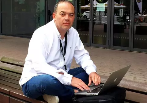 Dramă în presa românească. Jurnalistul GSP Valentin Damian a murit în stradă