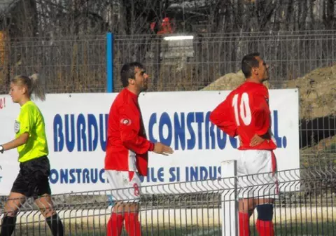 Fiul unui fost internațional a bătut un arbitru pe un teren din România: ”N-am mai văzut așa ceva!”