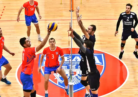 Prima etapă din Divizia A1 la volei masculin. Steaua a surclasat Tricolorul LMV Ploiești, în derby-ul rundei. Arcada, meci epic cu CSM București
