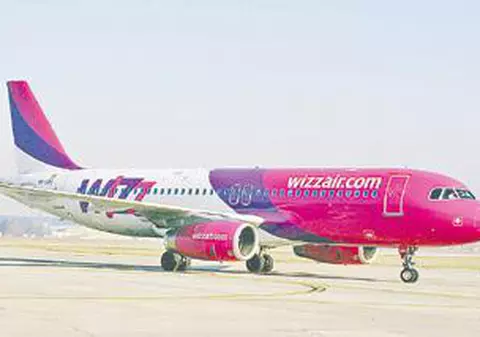 Zboruri low-cost spre New York și Toronto ar putea fi lansate de Wizz Air