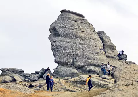 Câți sfincși sunt în România. Creațiile bizare ale naturii și legendele lor