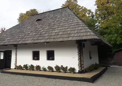 REPORTAJ | Pe urmele amintirilor lui Ion Creangă. Ozana cea frumos curgătoare aproape a secat, iar casa din Humulești e vizitată mai ales de moldovenii de peste Prut