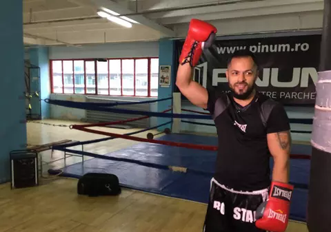Robert Cristea: ”Mai boxez 4-5 ani, că mai pot! Când eram mai tânăr, luptam afară ca mielul la tăiere”