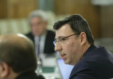 Ministrul de Finanțe și șefa ANAF, convocați la Parlament, pentru a da explicații despre Declarația 600 și premierea angajaților ANAF din amenzi