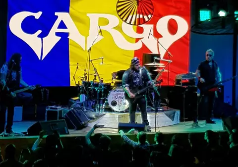 VIDEO/Trupa Cargo, demnă de Cartea Recordurilor. La concert au venit și fani de 80 de ani!