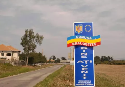 REPORTAJ VIDEO/ Nevasta unui primar din Dolj a plecat la cules de căpșuni în Spania