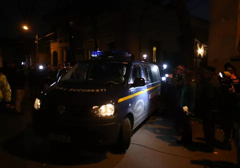 FOTO EXCLUSIV/ Imagini de la locuința Stelei Popescu. Trupul actriței a fost preluat de IML