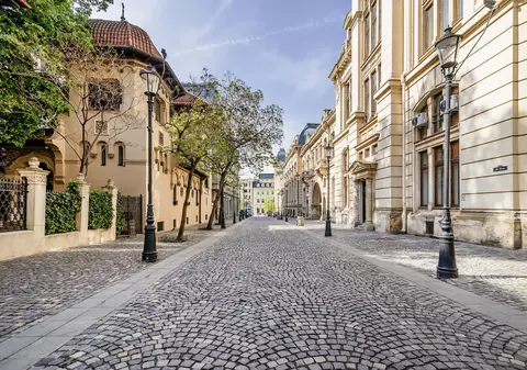 3 clădiri vechi din București despre care merită să afli
