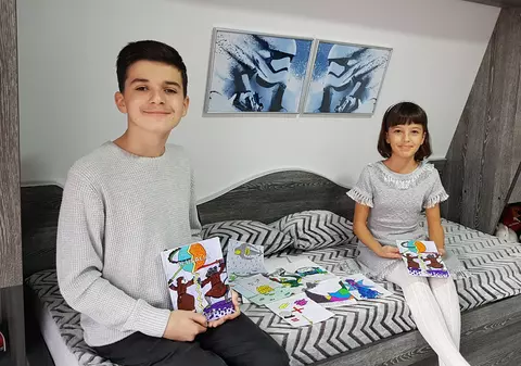 VIDEO| Povestea minunată a integrării unei fetițe în familia adoptivă. “Puștii-fantastici” au lucrat împreună la o carte SF