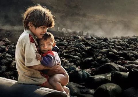 Aproape 40 la sută dintre români populație sunt afectați de sărăcie. Copiii, printre cei mai vulnerabili
