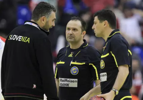 Scandal uriaș produs de arbitrii români Din și Dinu la Campionatul European de handbal masculin 2018. ”Să rămână ei, iar noi să ne apucăm de minerit”