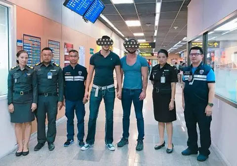 Doi turiști au fost arestați în Thailanda în urma unei poze publicate pe rețelele de socializare