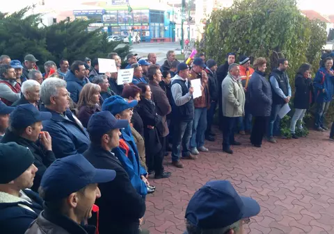 Protest al angajaților Enel la Timișoara. Salariații spun că sunt obosiți fizic și psihic| FOTO