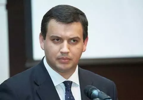 Eugen Tomac, primul candidat la șefia PMP; Sâmbătă are loc Congresul Extraordinar la care se retrage Traian Băsescu