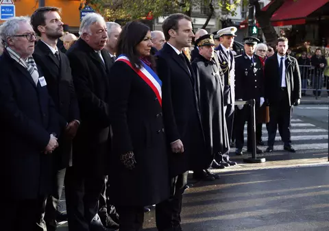 Ceremonii de comemorare în Paris, la doi ani de la atacurile teroriste soldate cu 130 de morți