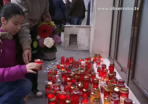 O fetiță de 11 ani, devastată la priveghiul Stelei Popescu. Ți se face pielea de găină